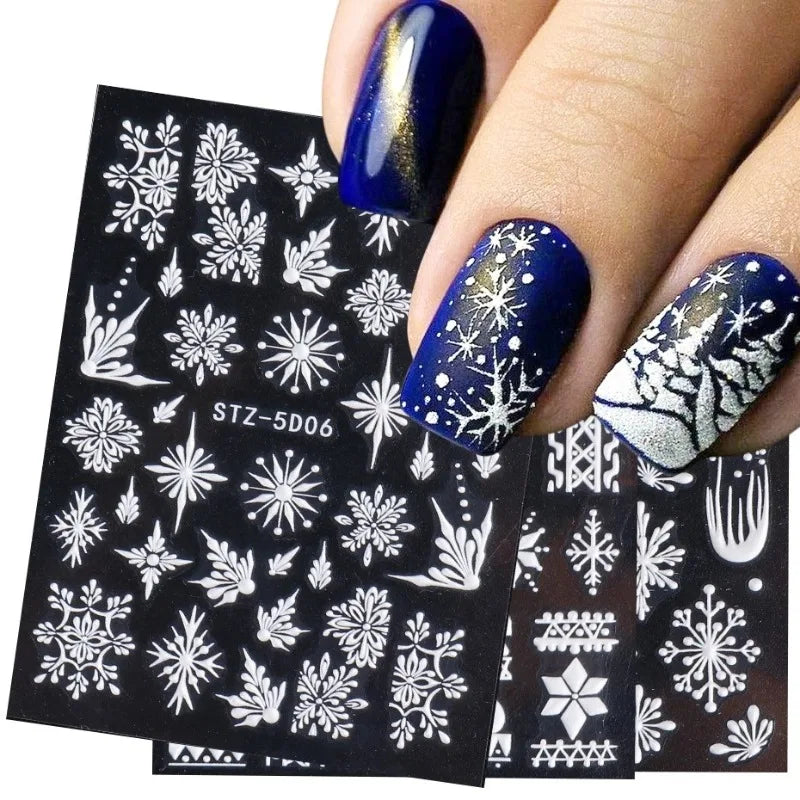 Unhas com adesivos 3D de neve e brilho metálico